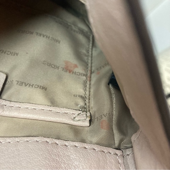 MICHAEL Michael Kors Leather Crossbody Bag - Picture 6 of 14